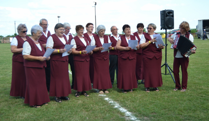 14. fotografia fotogalérie Fotogaléria / 100. výročie založenia futbalového klubu v Turni n