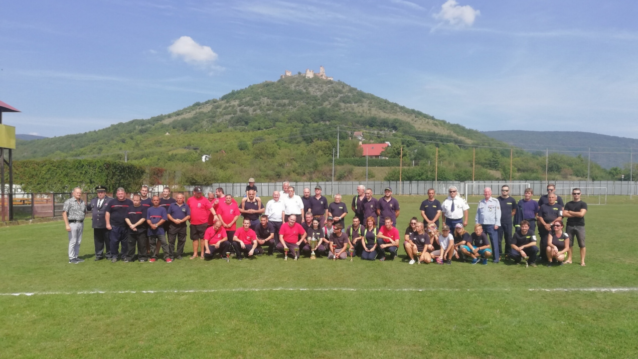 Fotografia fotogalérie Fotogaléria / Okrsková požiarna súťaž o putovný pohár starostu o