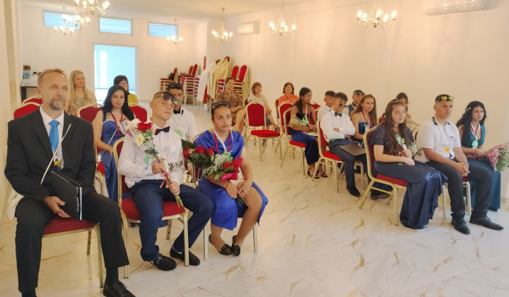 2. fotografia fotogalérie Aktuality / Rozlúčka so školou – Základná škola s vyučovacím jazykom maďarským v Turni nad Bodvou / 25. jún 2025 // Búcsú az iskolától – Tornai Magyar Tannyelvű Alapiskola / 2025. június 25. - foto