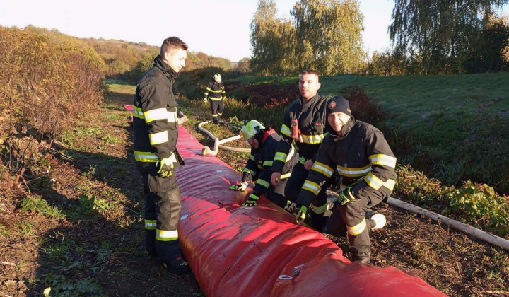 11. fotografia fotogalérie Aktuality / Fotoreportáž našich dobrovoľných hasičov / Fotóriport önkéntes tűzoltóinkról - foto