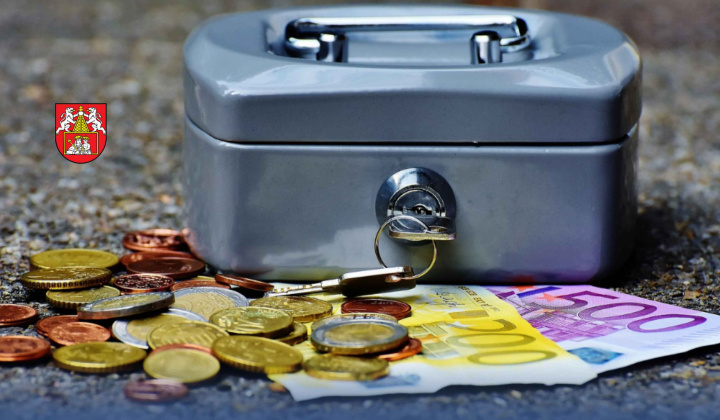 Fotka - Oznam- Pokladničné hodiny / Közlemény- Pénztári órák